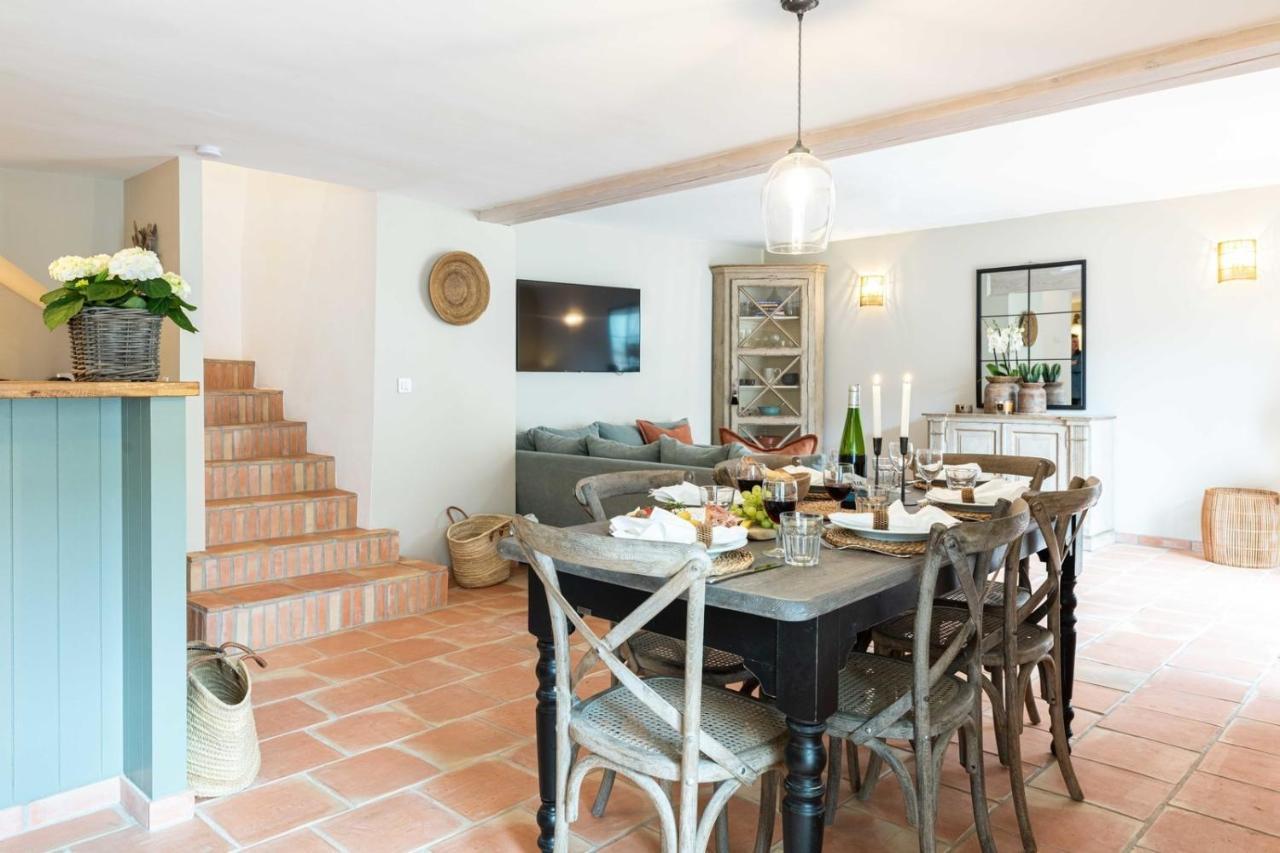 Pretty Historical Village House Grimaud Exterior foto